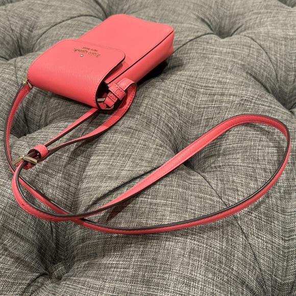 Kate Spade Staci Cellphone Crossbody Bag EUC - Picture 15 of 16